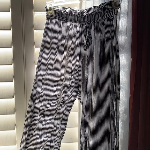 Summer pants with stripes - Picture 1 of 3